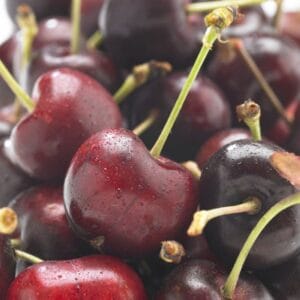 Cerises du cerisier Bigarreau Van